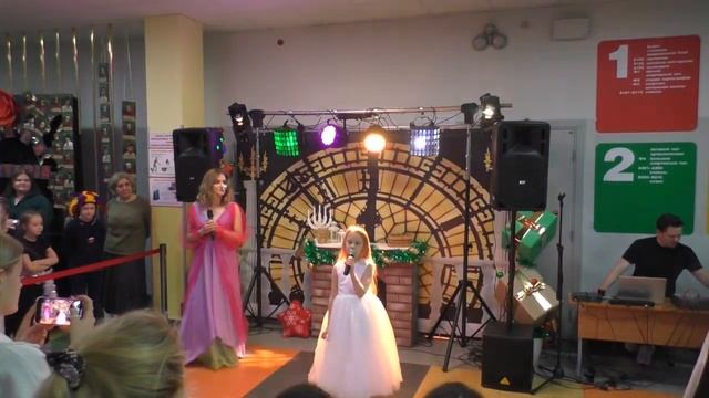 А снег идет - Кристина Кадетова (Жанна Агузарова) смотреть онлайн
