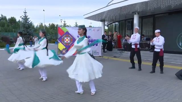 Татар яшьләре көннәрендә эстрада йолдызлары концерты