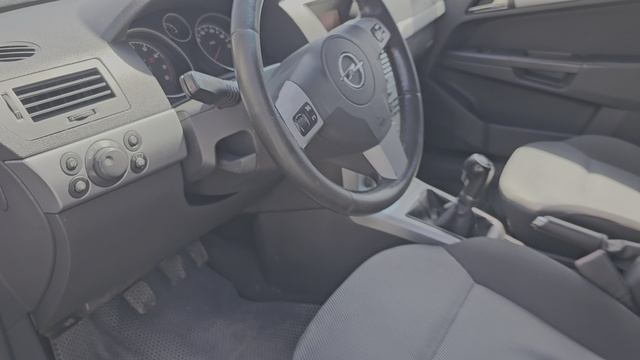 Opel Astra H 2010 1.6MT смотреть онлайн