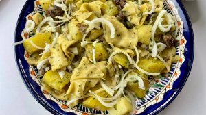 Как приготовить бешбармак из тушенки — простой рецепт из ТикТока