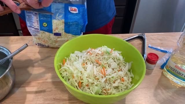 Salt Lick Coleslaw | Mayo Free Coleslaw | Easy Side Dish | John Eats Cheap смотреть онлайн