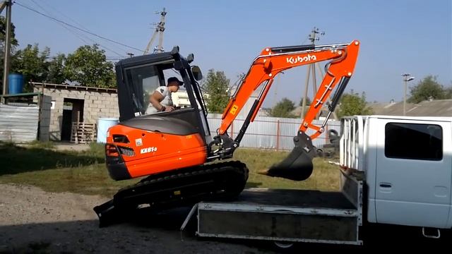 Выгрузка мини-экскаватор Kubota KX61-3 (часть 2) смотреть онлайн