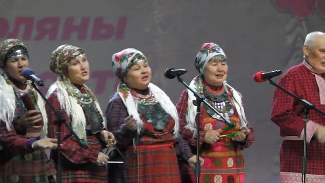 Удмурт фольклор ансамбль Чипчирган. Вятские Поляны смотреть онлайн