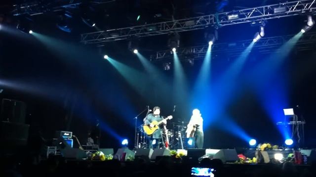 Светлана Сурганова - В этом городе фонарей @ Arena Moscow 2012 смотреть онлайн