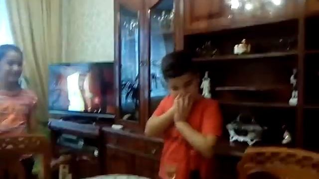 С днём рождения РОБЕРТ смотреть онлайн