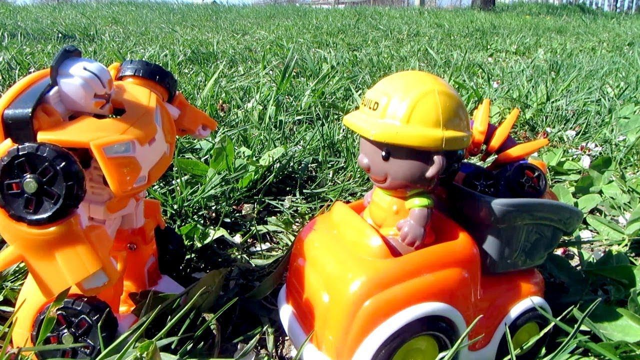 Тобот X и машинки. Видео с игрушками. Помощь машинки Хот Вилс смотреть онлайн