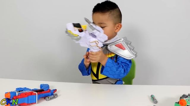 Dino Super Charge T-Rex Morpher CKN смотреть онлайн