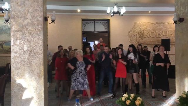 Бабуля отжигает👻свадьба Ботузят🤘🏿 смотреть онлайн