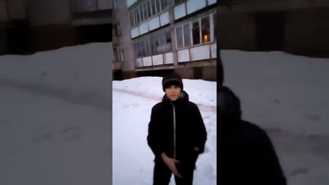 Челлендж. Кто дальше кинет. смотреть онлайн