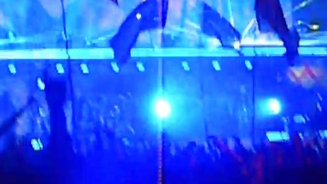 Tarja Turunen и Валерий Кипелов - Я здесь (рок над Волгой 2011) смотреть онлайн