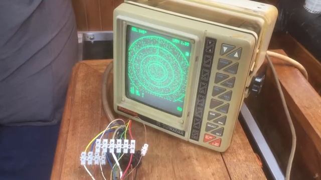 Testing A Very Old Raytheon Radar System (R10) From 1988