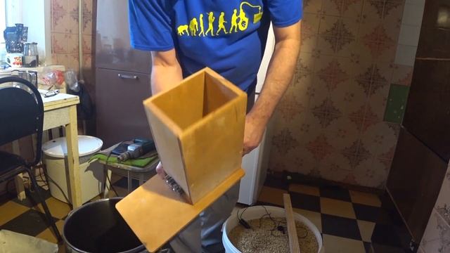 Как правильно выбрать мельницу для помола солода,цена-качество смотреть онлайн