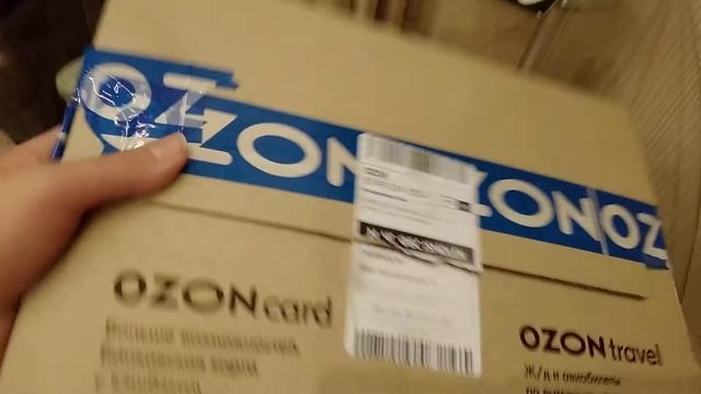 распаковка новых посылок с озона с комиксами