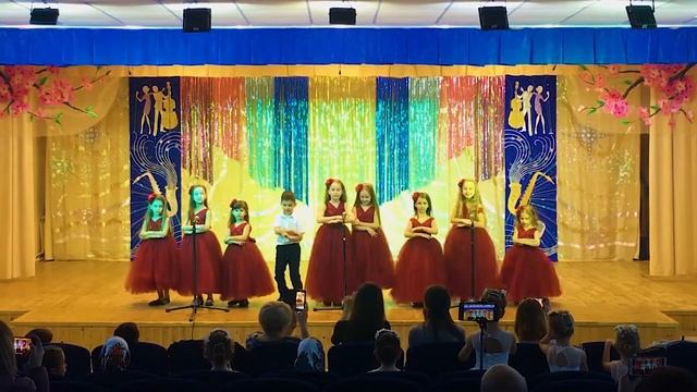 Студія-театр пісні "Полузір'я" - "Ой, ходила дівчина" смотреть онлайн