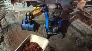 погреб в стеснённых условиях. Учусь работать на Rippa. Первый крупный заказ