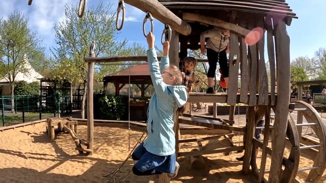 Парк в Германии- Кёльн. смотреть онлайн