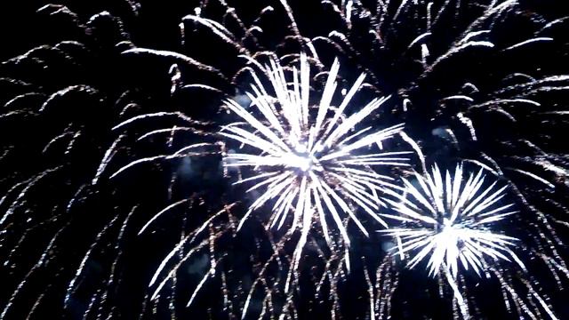 Фестиваль фейерверков в Москве смотреть онлайн