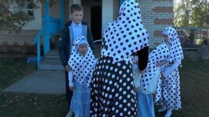 Фото Елены с детьми  на престольный праздник в пос. Потеряевка. 16. 09. 2016