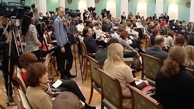 Губернатор презентовал фолиант в голубом переплете.avi смотреть онлайн