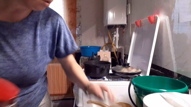 Сделала Розетки , переделала Электричнство , день в Деревне провели с пользой . смотреть онлайн