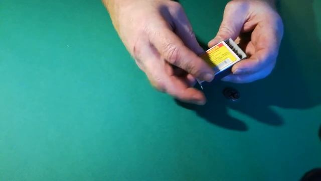 Disappearing coin in a matchbox. Магия фокус Исчезающая монета в спичечном коробке смотреть онлайн