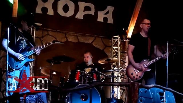 ЗАЖИВО Люди В Невидимых Гробах и Хлоп Live Псков 27 01 2023 смотреть онлайн