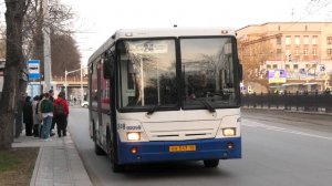 Автобус НефАЗ-5299-20-32 борт. №1888 маршрут №24 на остановке "улица Восточная"