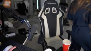 😍ОТКРОВЕННЫЙ КОСТЮМ ГАЕЧКИ😍 | строго и гаечка моменты