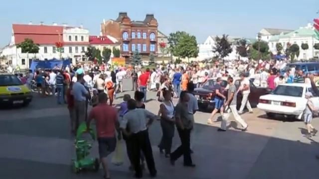 Выставка Авто на Советской площади в Гродно смотреть онлайн