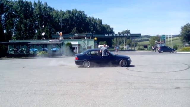 Bmw e46 323i drift смотреть онлайн