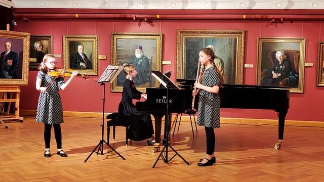 V Московский открытый фестиваль ансамблей «Петровские встречи» смотреть онлайн