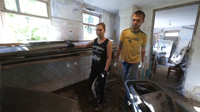 Влог.Крушим всё на своём пути.15.08.18.Абхазия.Сухум. смотреть онлайн
