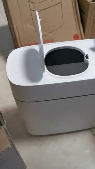 Bathroom Trash Can with Lid смотреть онлайн
