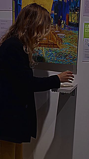 Ван гог! Москва богата на интересные места 🥺❤️🩹 смотреть онлайн