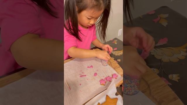 Сборка 3Д ёлки из шоколадных пряников 🎄