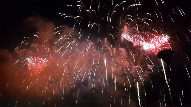 Команда России. Фейерверк братеевский каскадный парк 23.07.2016 смотреть онлайн