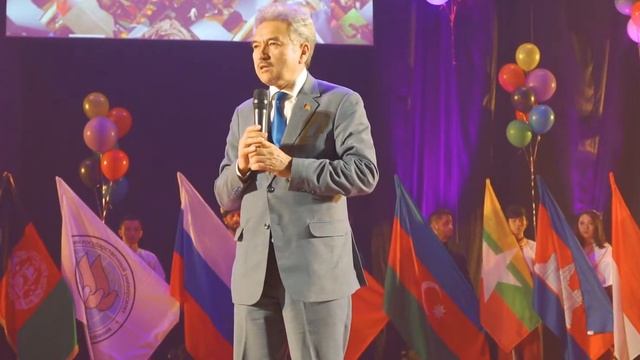 "Все флаги в гости к нам!" - 25 апреля 2019 смотреть онлайн
