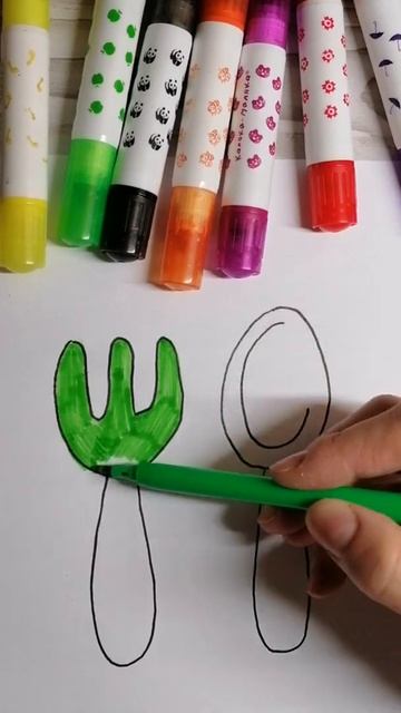 How to draw a fork and spoon. Как нарисовать вилку и ложку #shorts смотреть онлайн