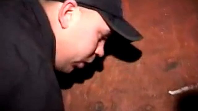 Леха прилип