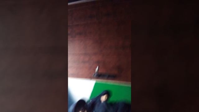 Прикол когда бабушка открыла дверь смотреть онлайн