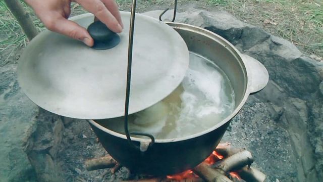 "ТРОЙНАЯ УХА НА КОСТРЕ или: ЗАКУСКА ПО-АСТРАХАНСКИ" смотреть онлайн