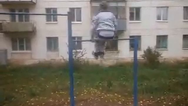 Трюки на турнике 14 лет смотреть онлайн