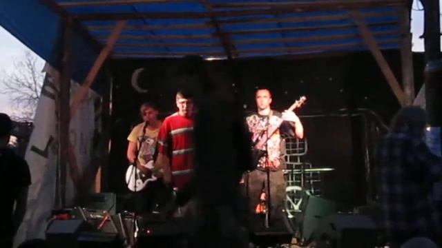 Играй ГормонЪ - Карибы Live на Пустых Холмах 2011 смотреть онлайн