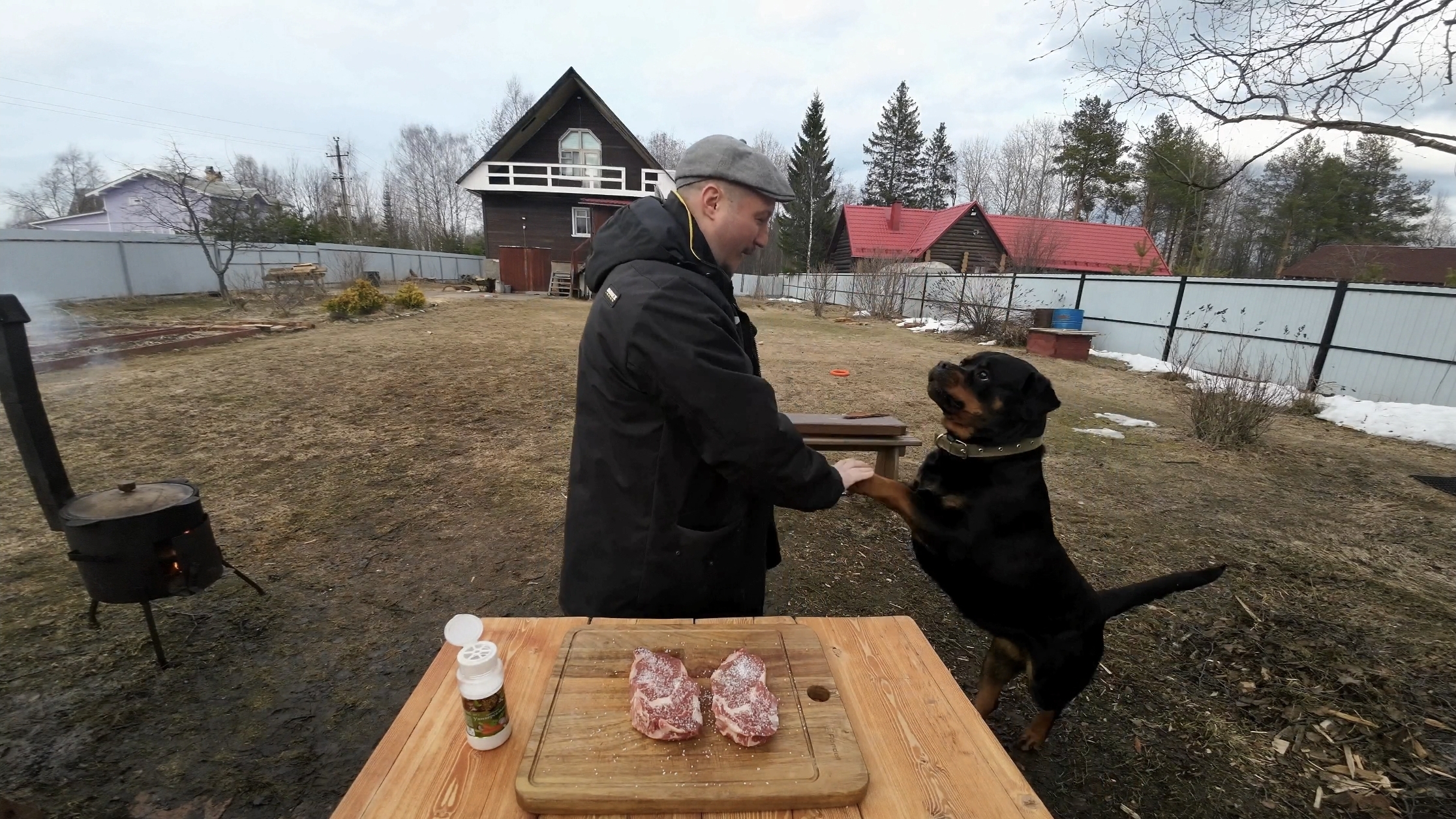 Сочный кусок мяса говядины Стейк ребай!