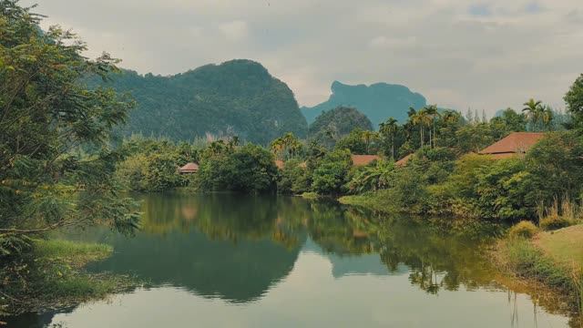Самое красивое место Пхукета и Краби: обзор Borsaen Villa от Banka Travel смотреть онлайн