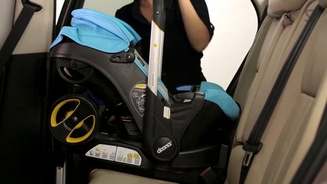 Removing Doona from ISOFIX Base European Standard смотреть онлайн