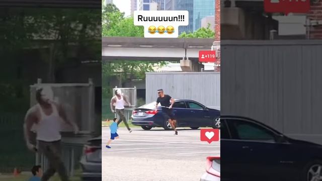 Ничего смешного нет😏 шутки должны быть добрые, от которых действительно смеяться хочется😉 смотреть онлайн