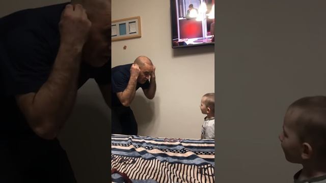 Смешные дети)). Вот и пойми о чём речь 😂 смотреть онлайн