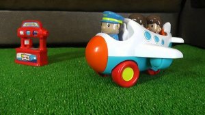 Путешествие в Париж на самолете. "Город ТОП - ТОП". Развивающий мультфильм