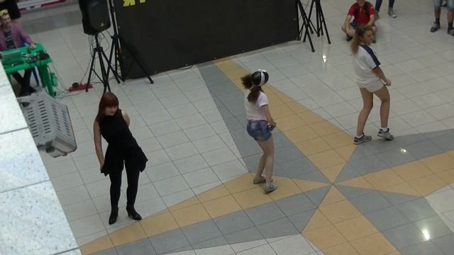 KAI vs TRY vs ATTENTION! - k-pop fest 2015 в ТЦ "Глобус" от Содружества "Яркие люди" смотреть онлайн